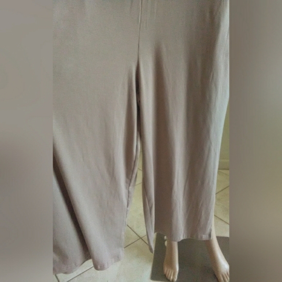 BNWOT BOUTIQUE ONSIE BEIGE SZ. OVERSIZED SM. POCKET PEEK HOLE DROOOOOOPY! - Picture 6 of 6